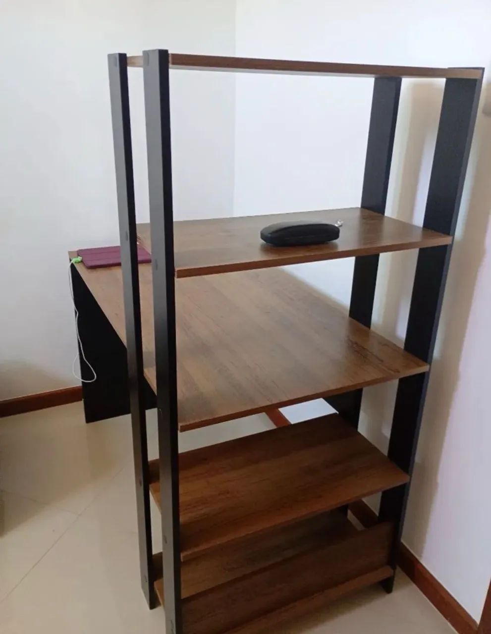 Escrivaninha excelente - Foto 2