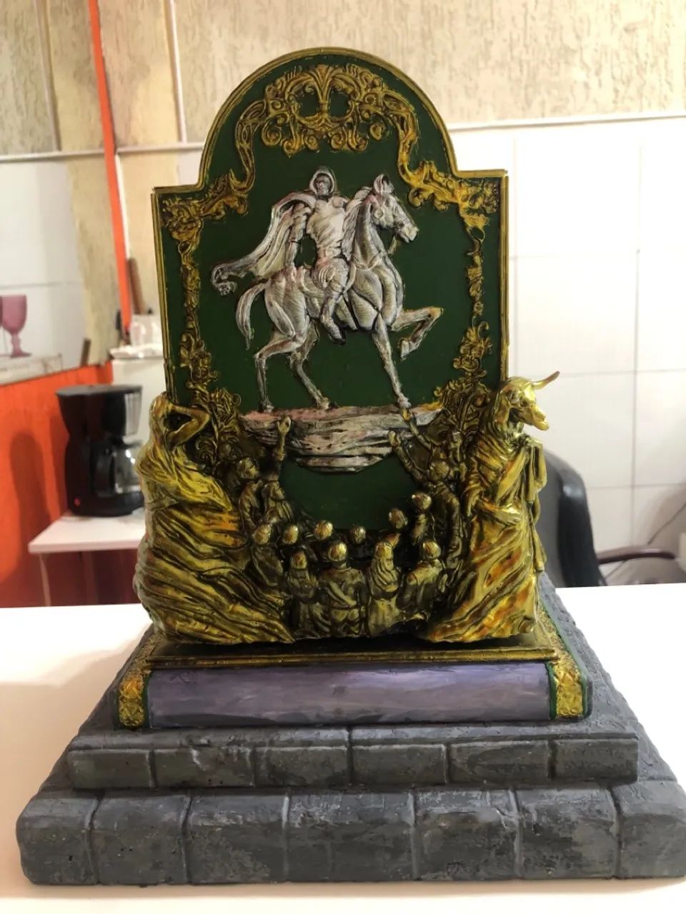 Estátua Doutor Destino - Foto 5