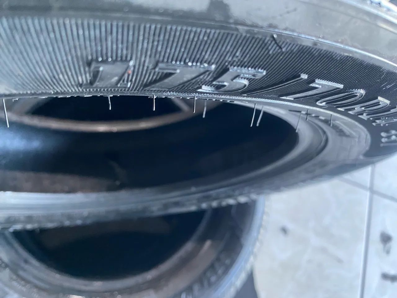 Pneu Goodyear 175 70/14 - Foto 2