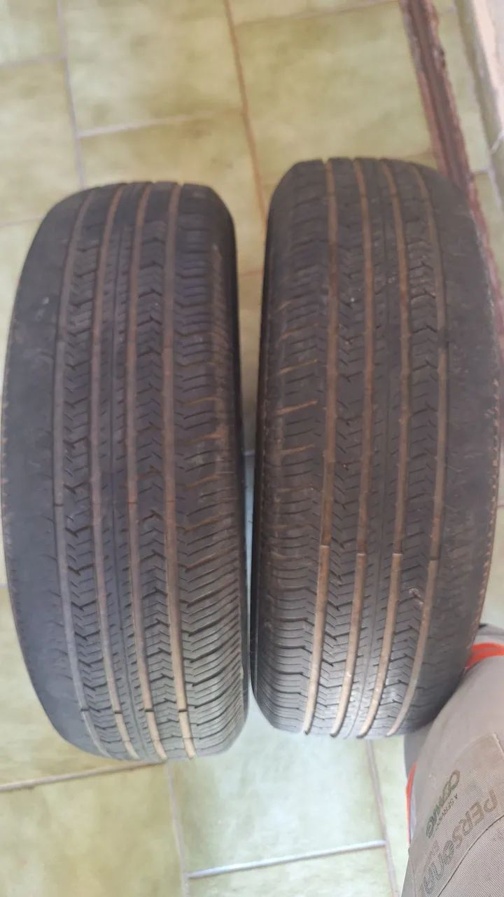 2 PNEUS 185/65/15 - Foto 2