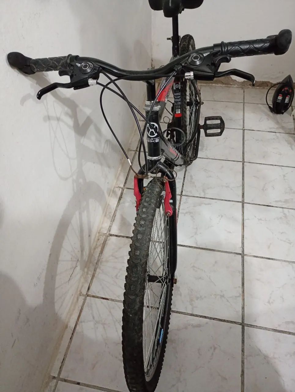 Vendo bicicleta Houston aro 26 semi nova.  - Foto 2