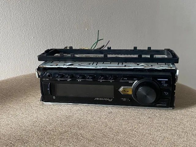 Som Pioneer