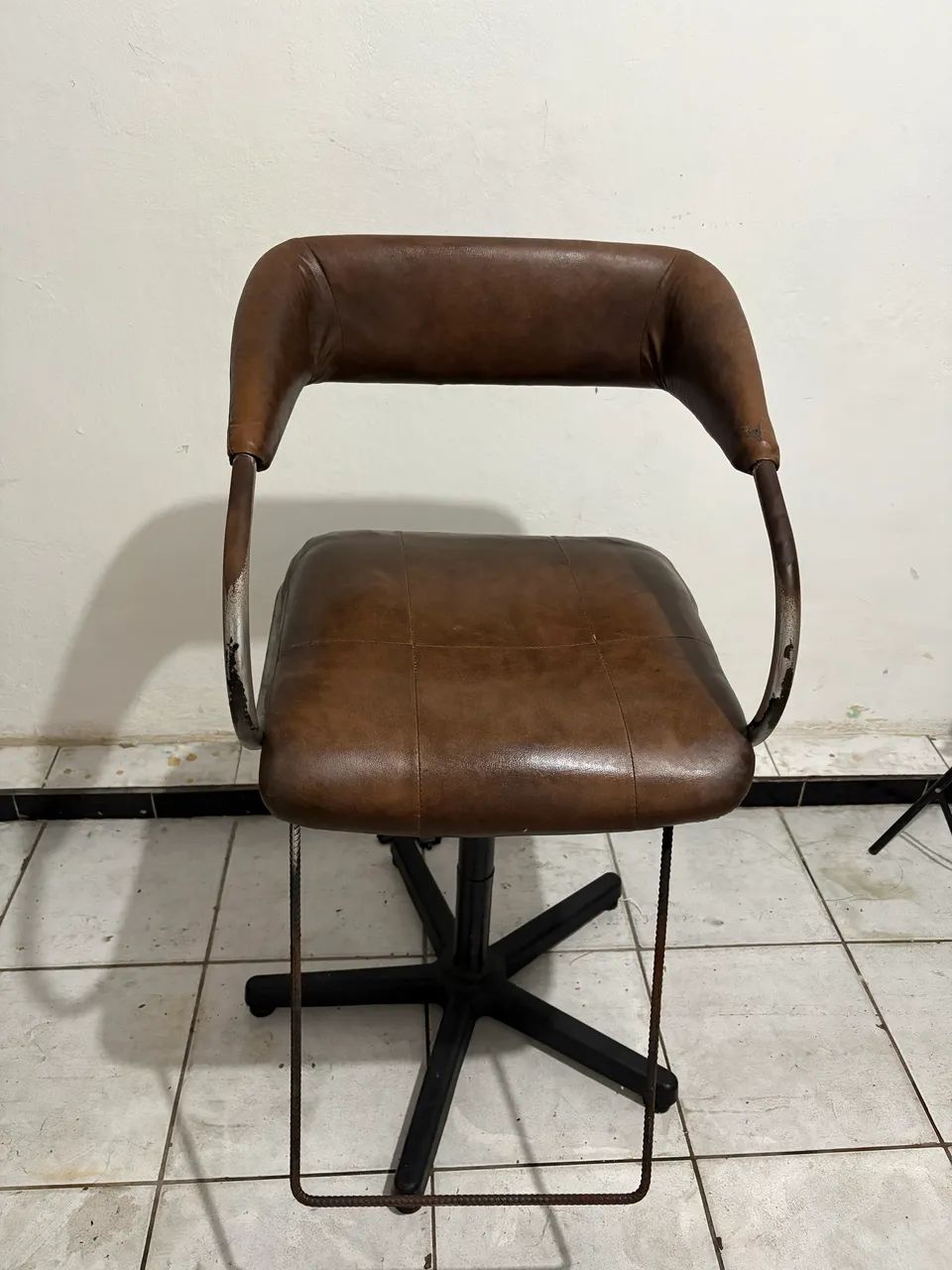 Cadeira de barbeiro  - Foto 4
