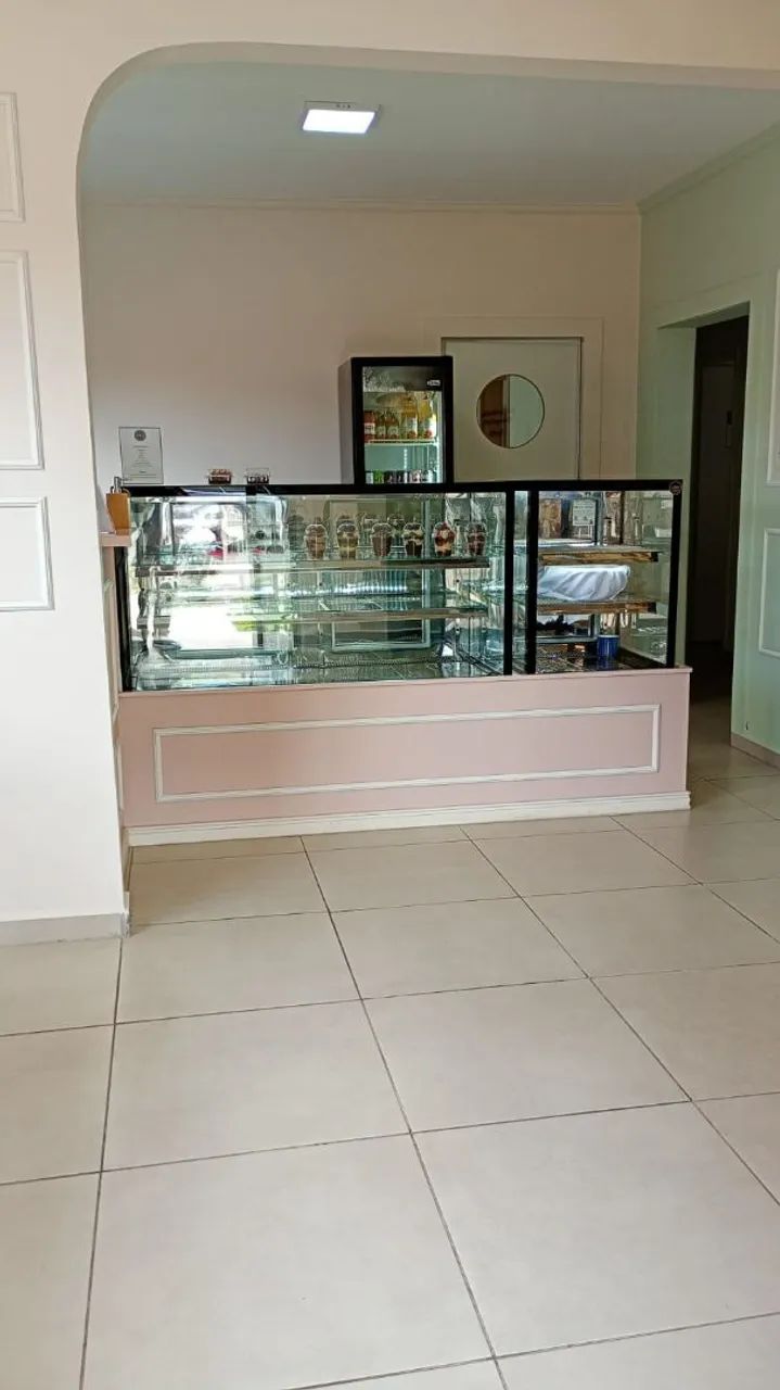Vende-se Confeitaria Completa Com Ponto Comercial 