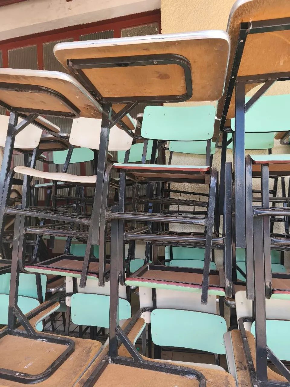 Mobiliário p/ Escolas e Comércios (Cadeiras/Mesas) - A partir R$ 35 - Foto 2