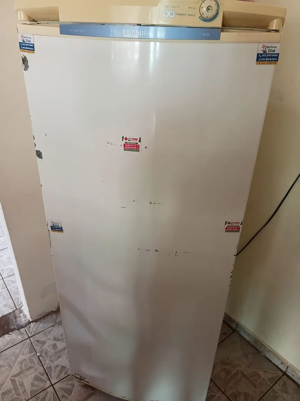 Vendo Maquina e sofá geladeira 