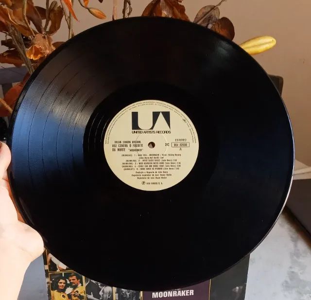 lp vinil - moonraker - 1979 trilha sonora 007 contra o foguete da morte - john barry - Foto 4