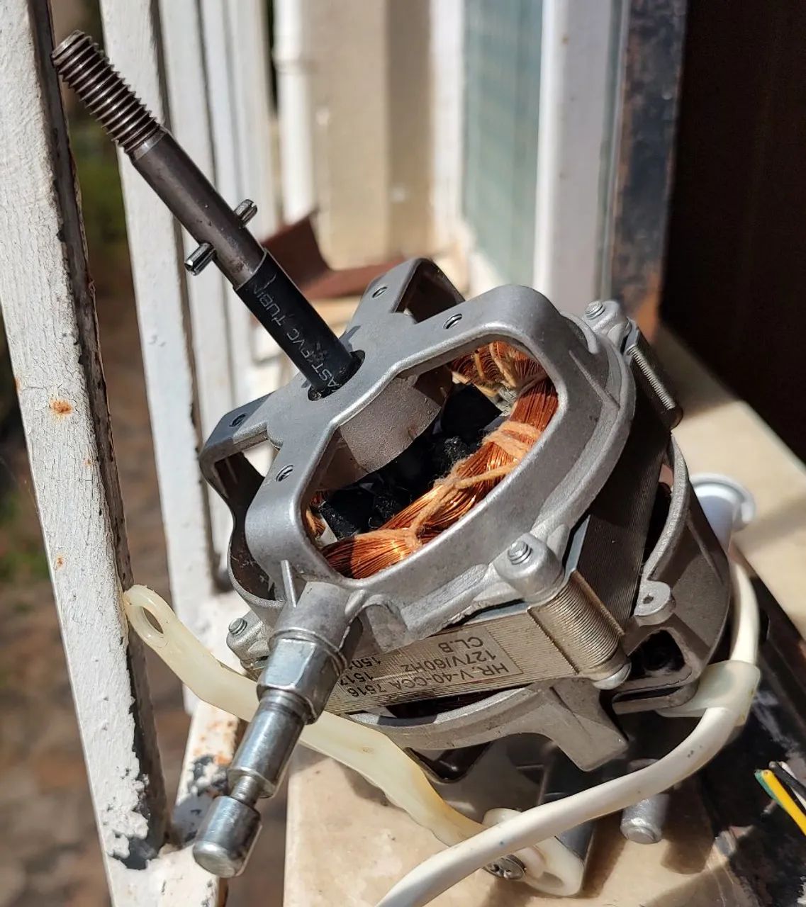 Vendo motor de ventilador usado . - Foto 2