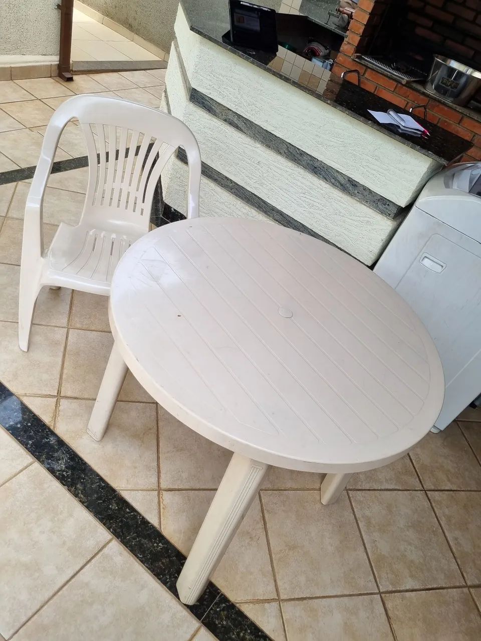 Mesas 4 lugares de plástico  - Foto 2