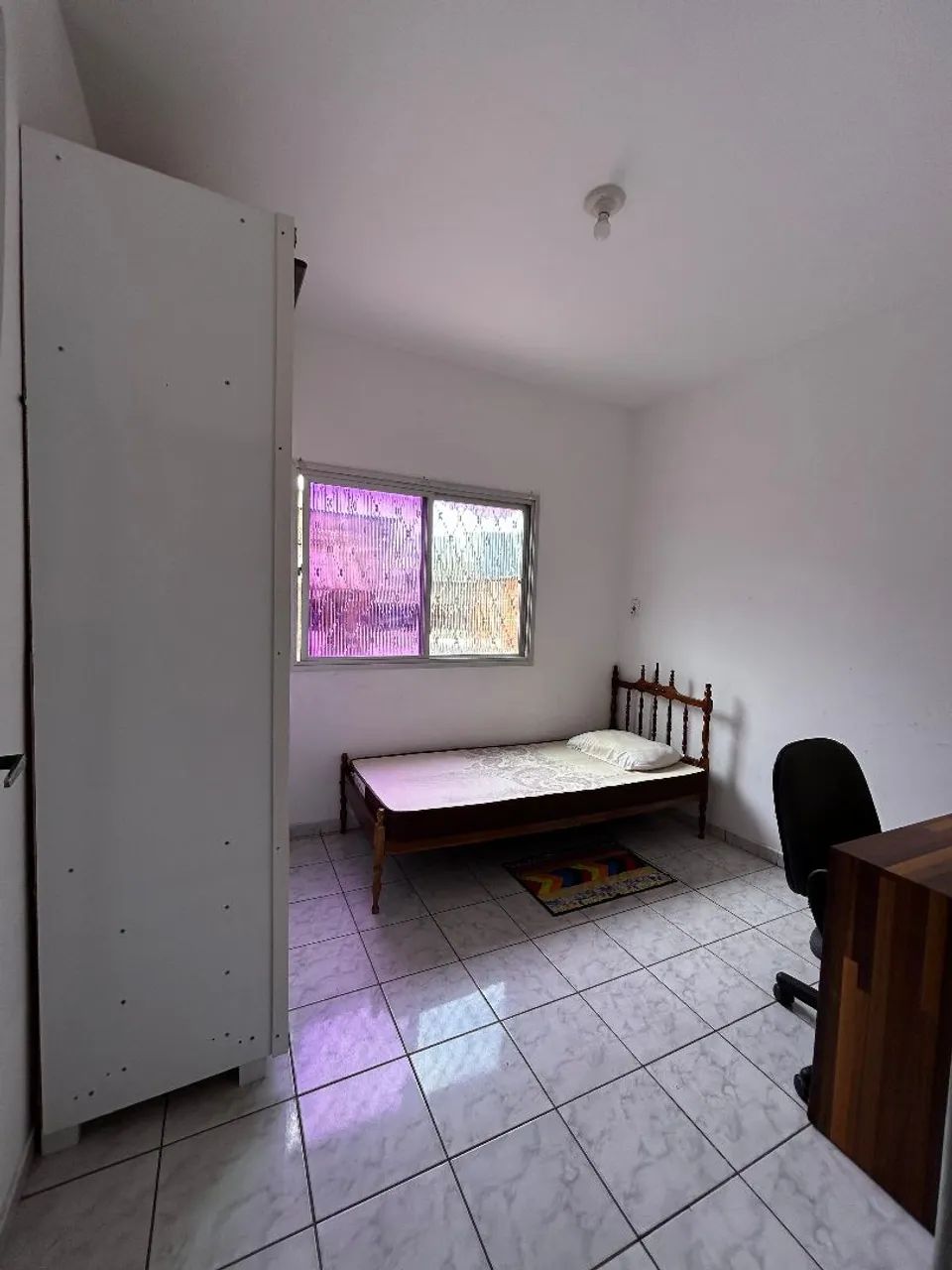 QUARTO PARA ESTUDANTES 