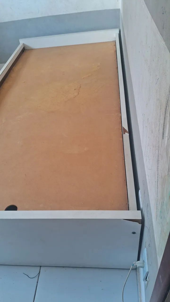 Vendo bicama branca de solteiro... - Foto 2