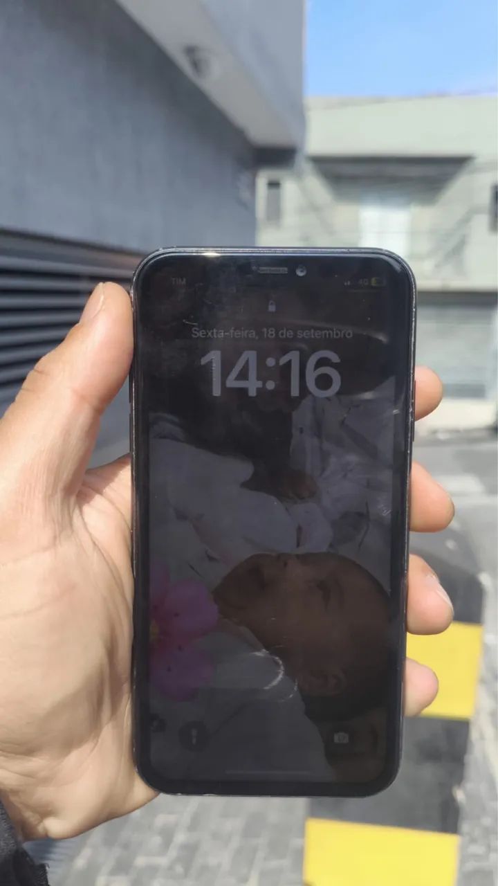 iPhone 11 preto  - Foto 2