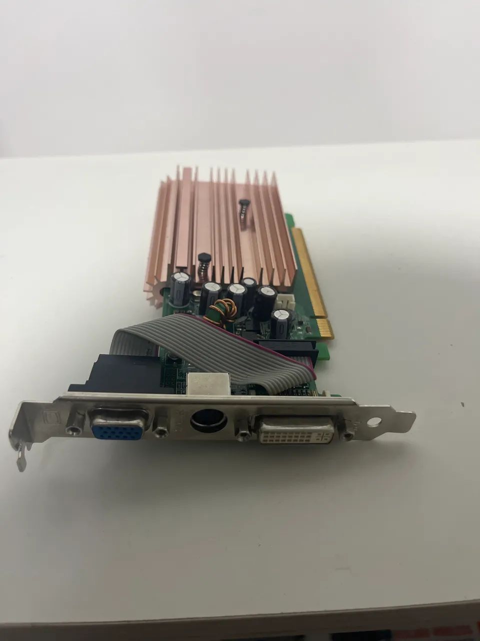 Placa de Vídeo NVIDIA GeForce 8400 GS 256MB - Foto 3