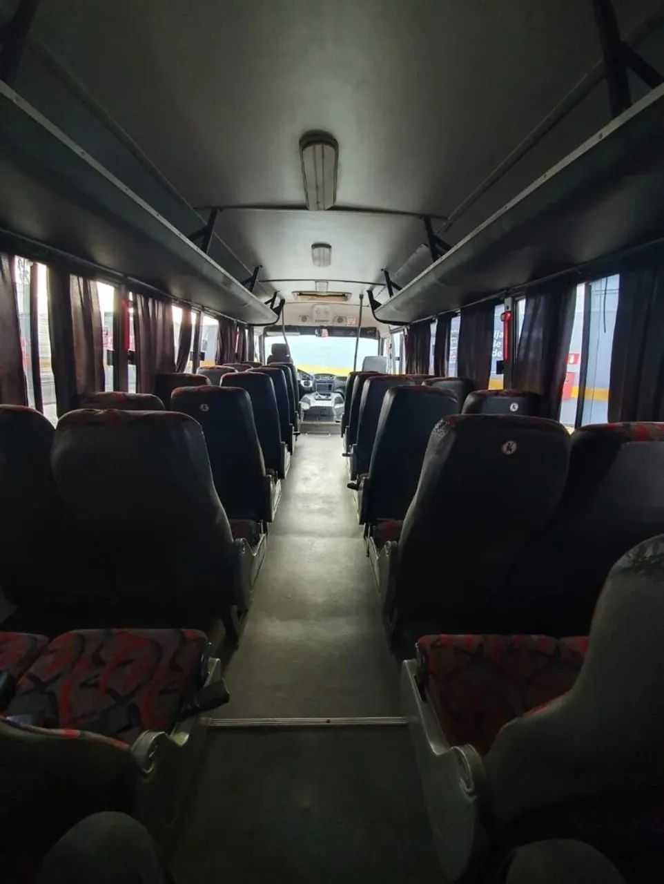 Microônibus 11/11 2° dono - Foto 3
