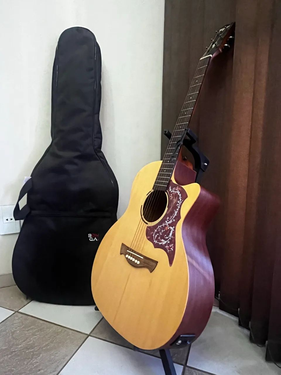 Vendo violão Tagima EQ - Foto 4