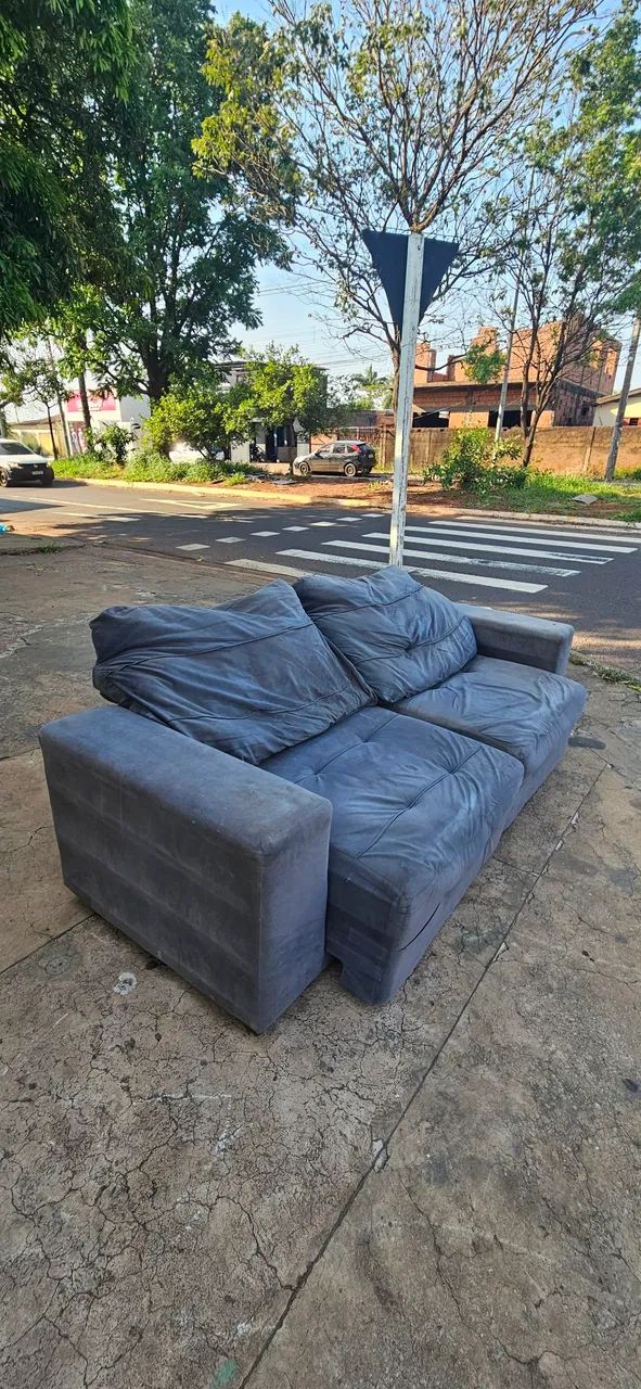 sofa retrátil 2.30cm usado marcas de uso ENTREGA GRÁTIS  - Foto 5