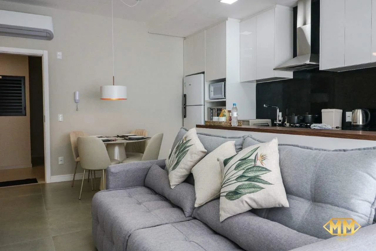 Lindo Apartamento de 74m²  Modernidade e Conforto a 700m da Praia