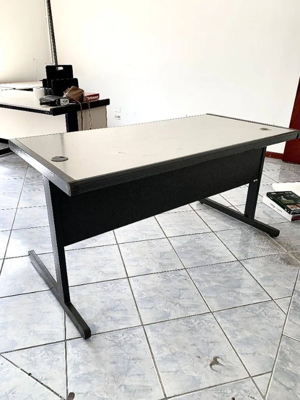 Mesa de Escritório - 74x140cm - Foto 2