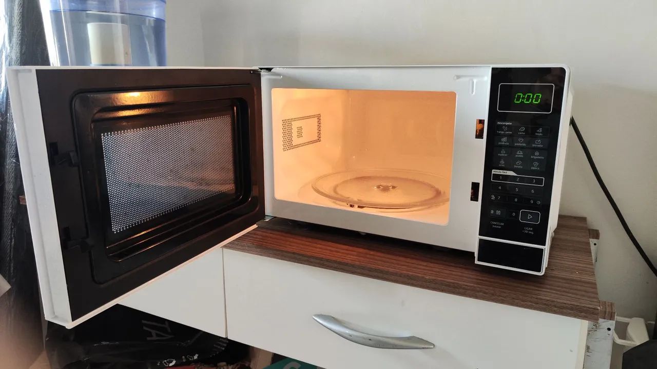 Microondas Midea 20L  - Foto 2