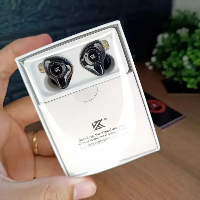KZ EDX Pro com Microfone Grave Forte Lacrado - Foto 2