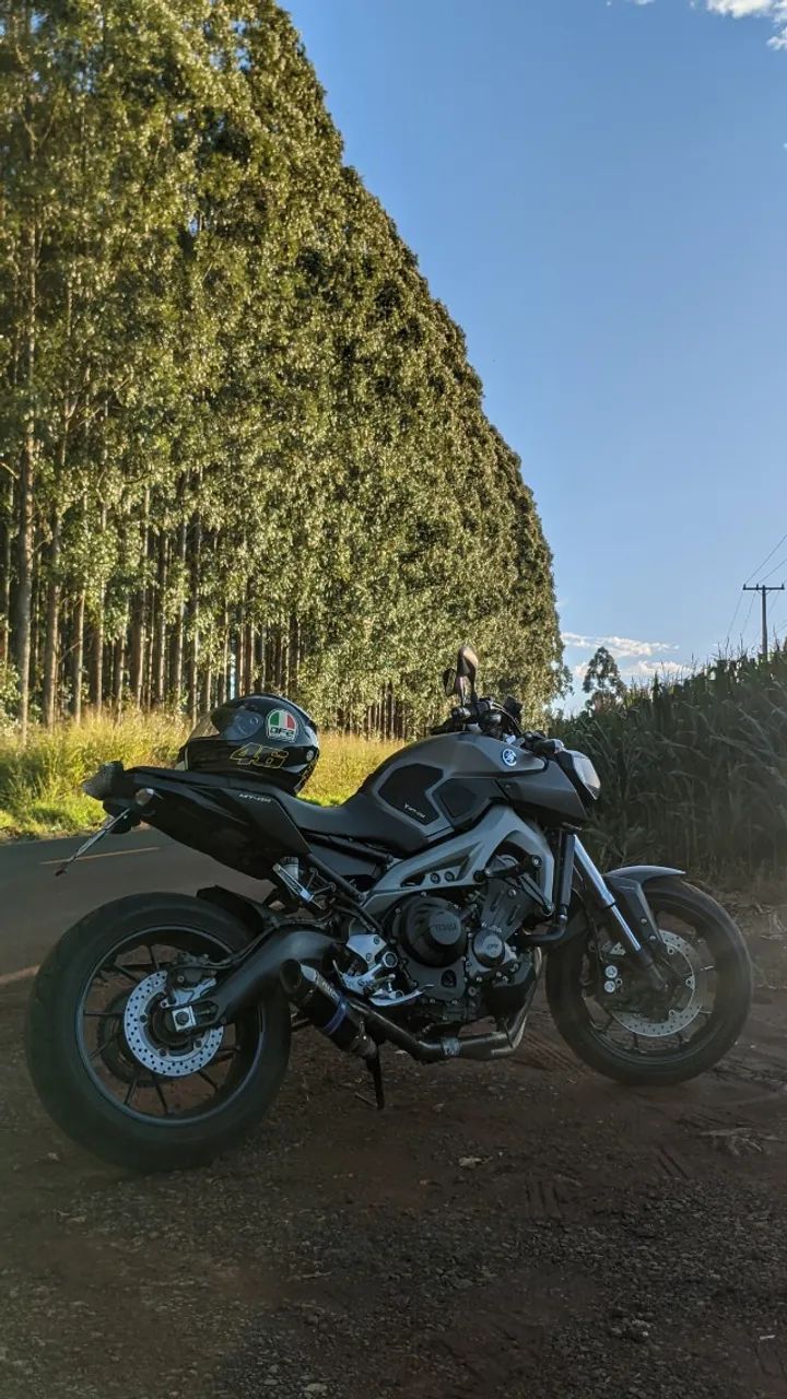 YAMAHA MT-09 2015