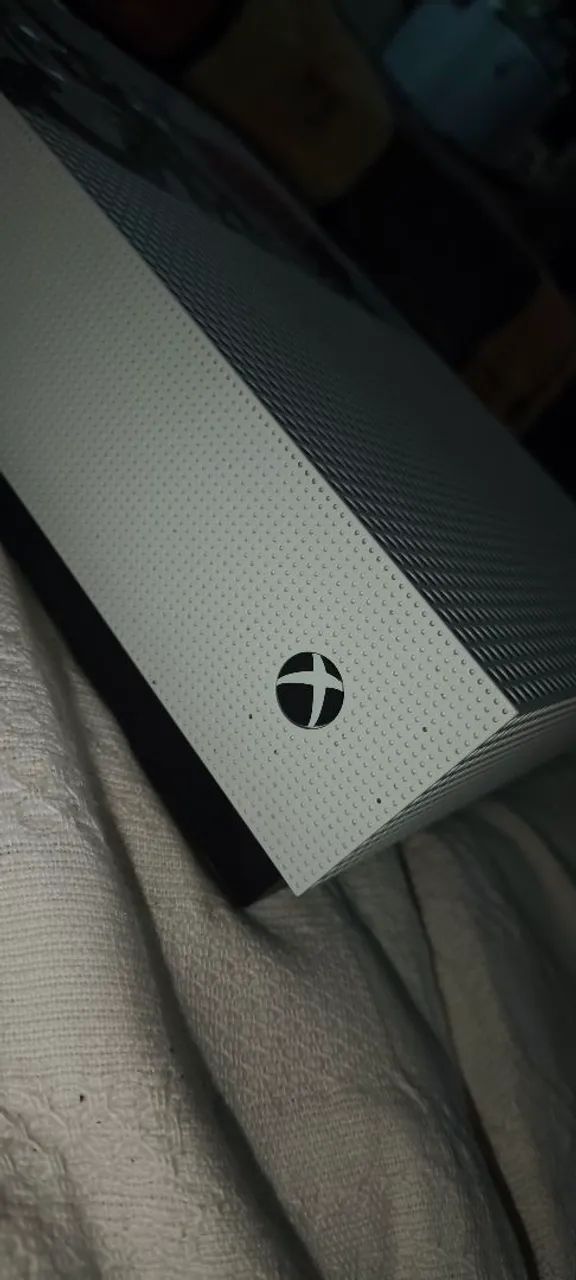 Xbox One S 700GB