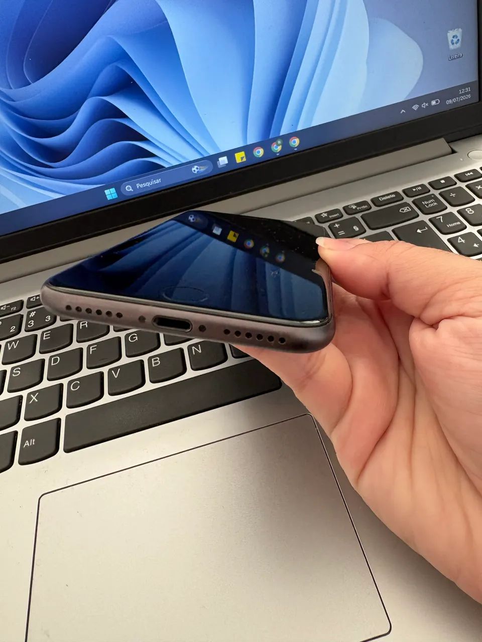 IPHONE 8 impecável Todo original  - Foto 4