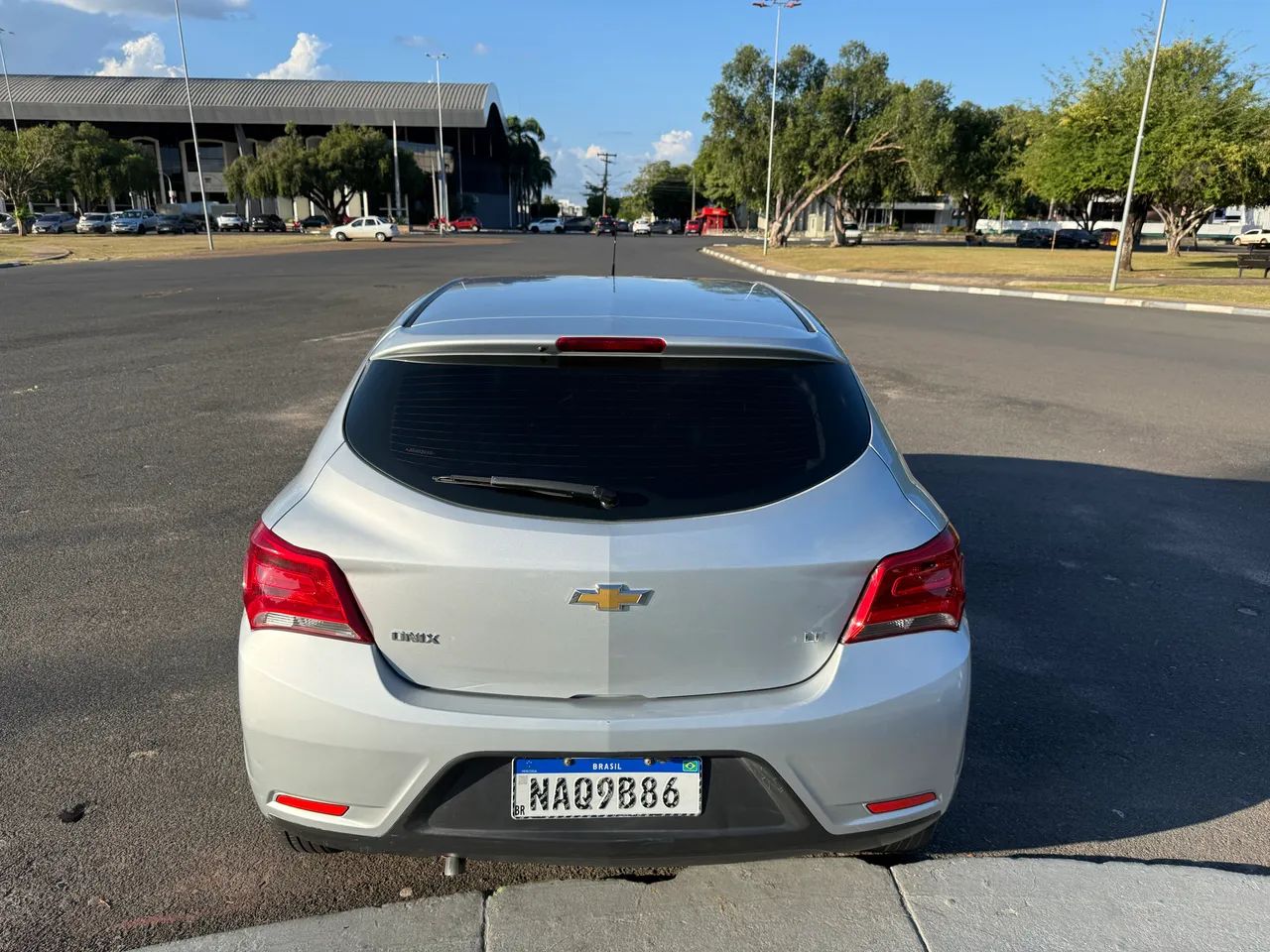 Chevrolet Onix Hatch LT 1.0 8V Flex Mec. 4P 2018 - Foto 3