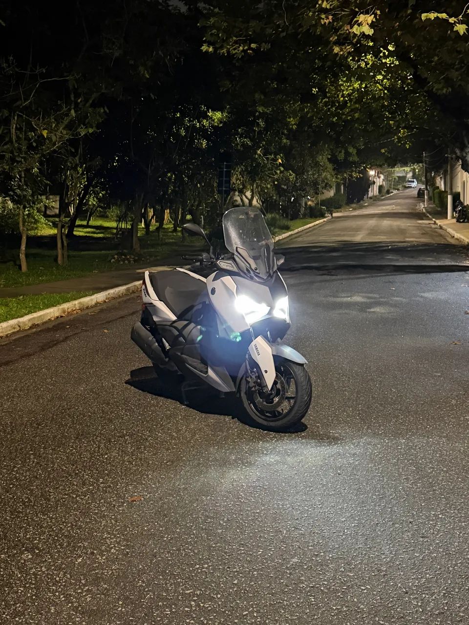 Xmax 250 - Sem Detalhe 