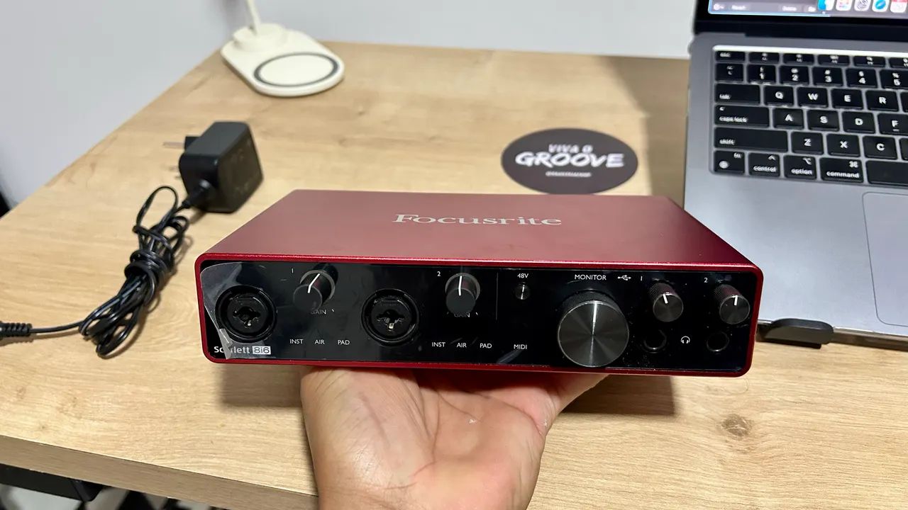Interface  Focusrite 8i6 3nd Gen - Foto 3