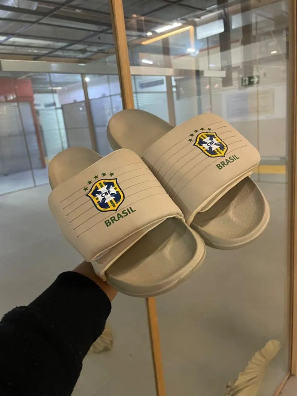 Chinelos Nike Adjust seleção 