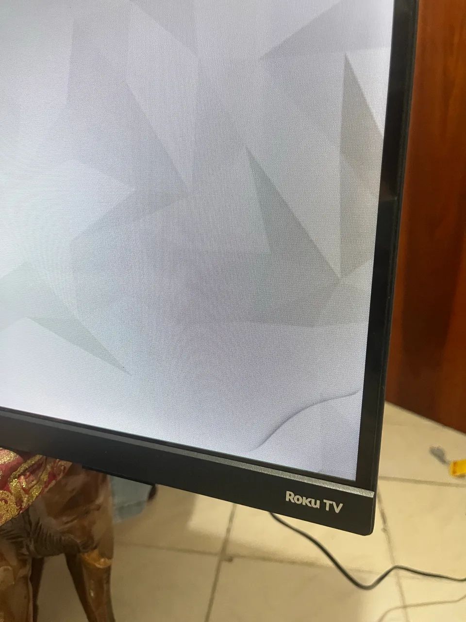 Tv AOC SMART ROKU 32 POLEGADAS - Foto 3