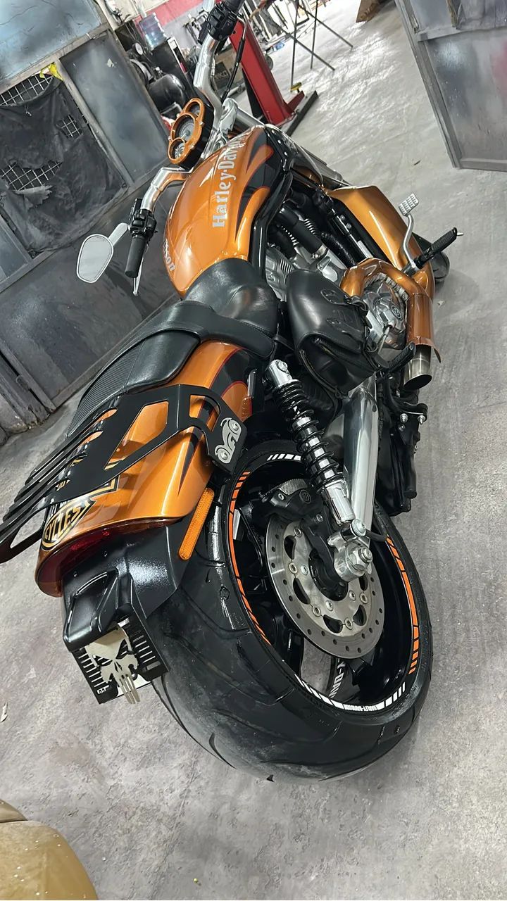 Harley-Davidson 1250cc Muscle Vrscf 2014 - 1486125722 | OLX