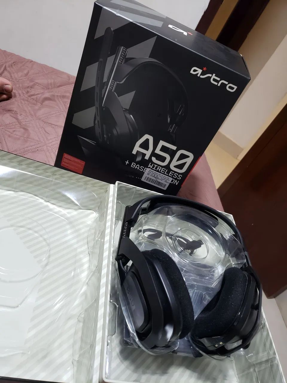 Fone astro com base de carregamento - Foto 3