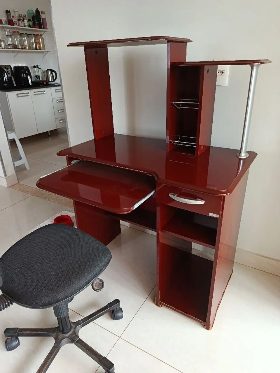 Rack para computador com cadeira giratória  - Foto 3