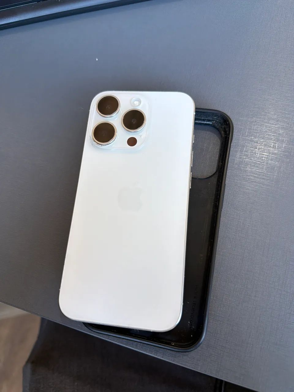IPHONE 15pro 256gb - Foto 2