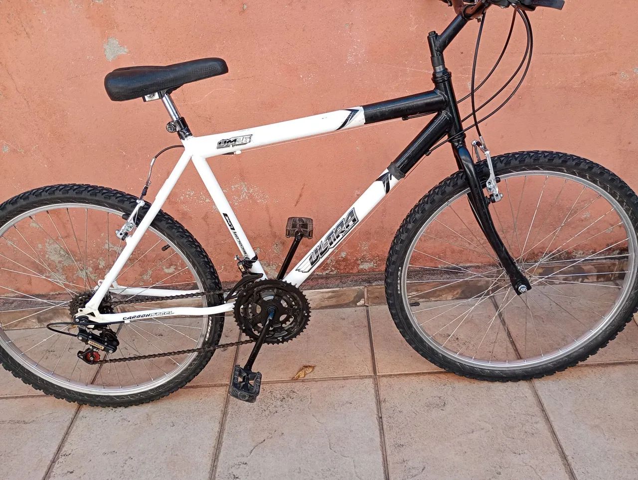 Bicicleta aro 26 com 18 marchas