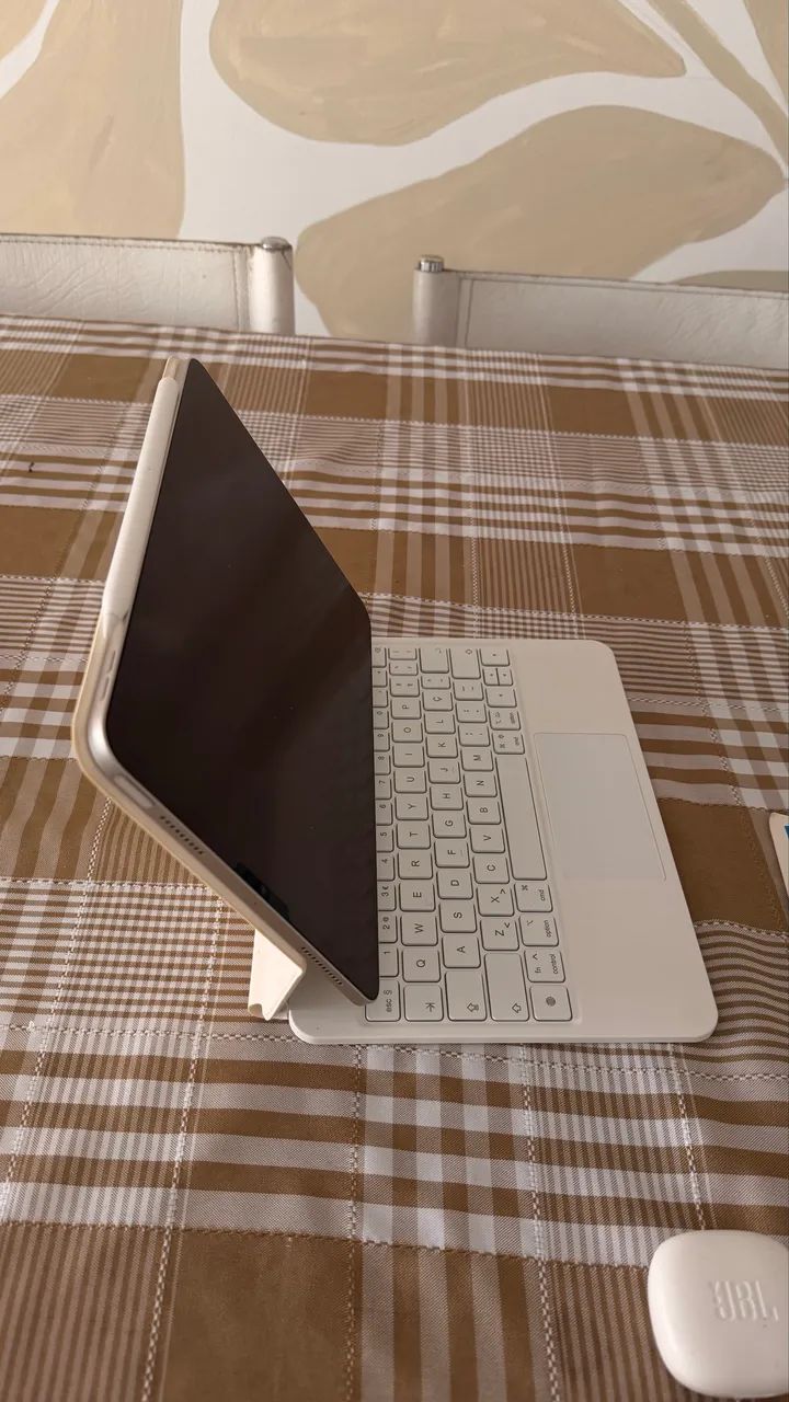 Ipad Air 5 (com caneta, teclado, fone e pelicula reserva) - Foto 5