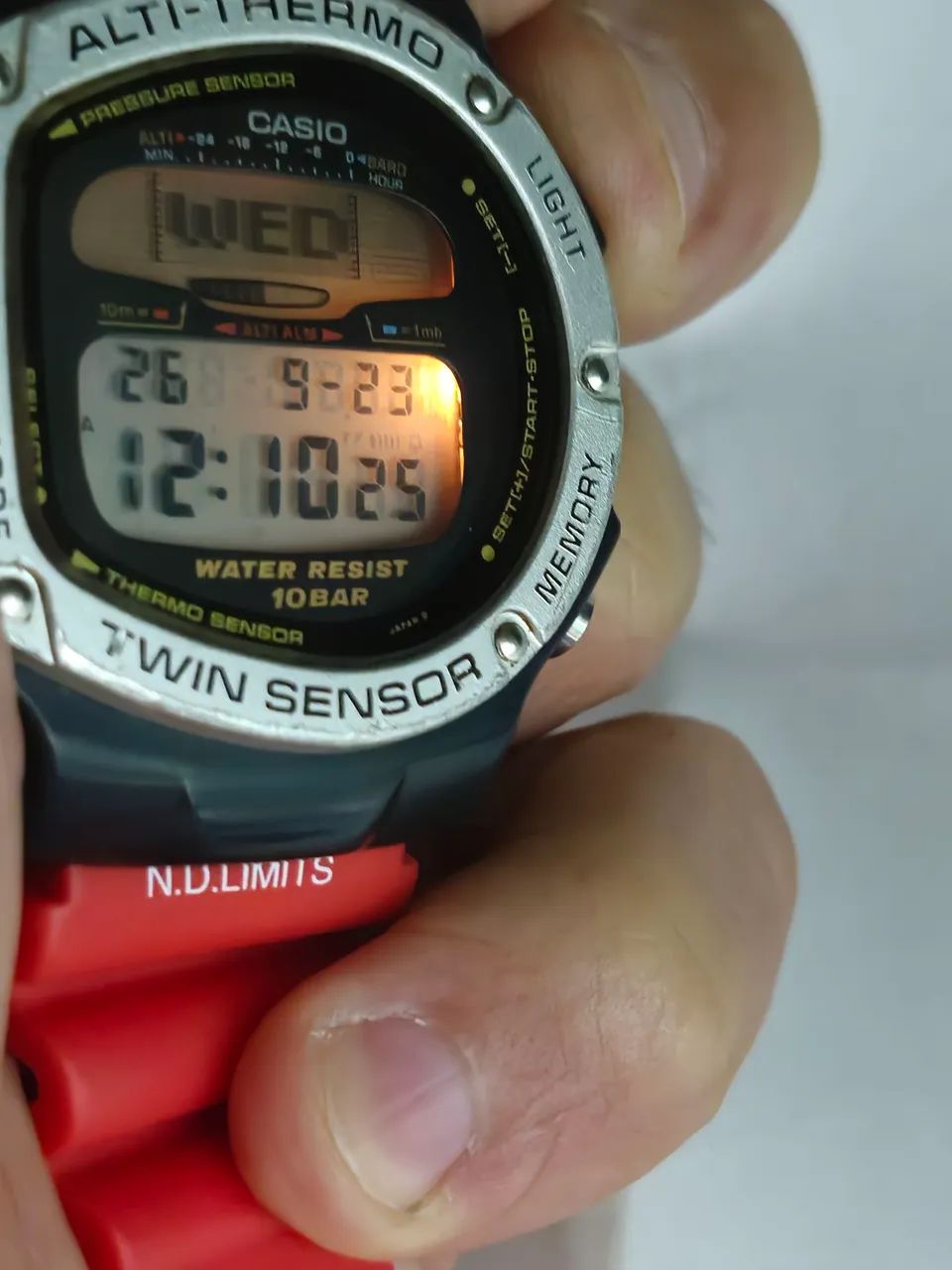 Relógio Casio Alt ThermoTwin Sensor  - Foto 3