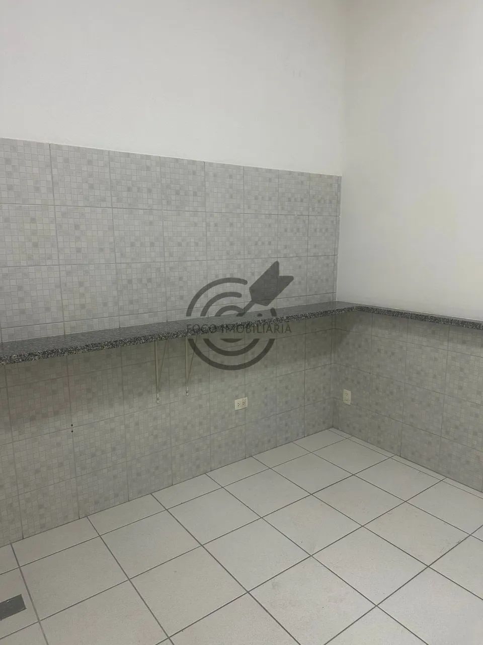 Sala comercial térreas na Avenida Itavuvu ideal para lojas ou escritórios. - Foto 3