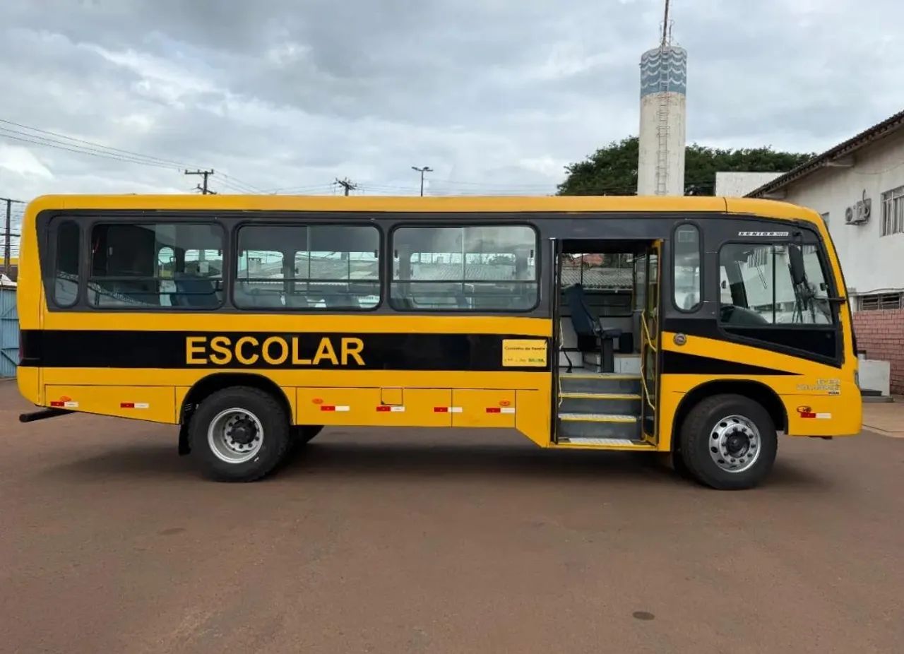 ÔNIBUS ESCOLAR MARCOPOLO 2013 - Foto 6