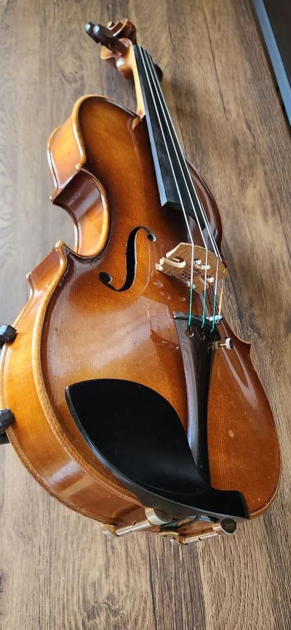 Violino autor alemão cópia Stradivarius 