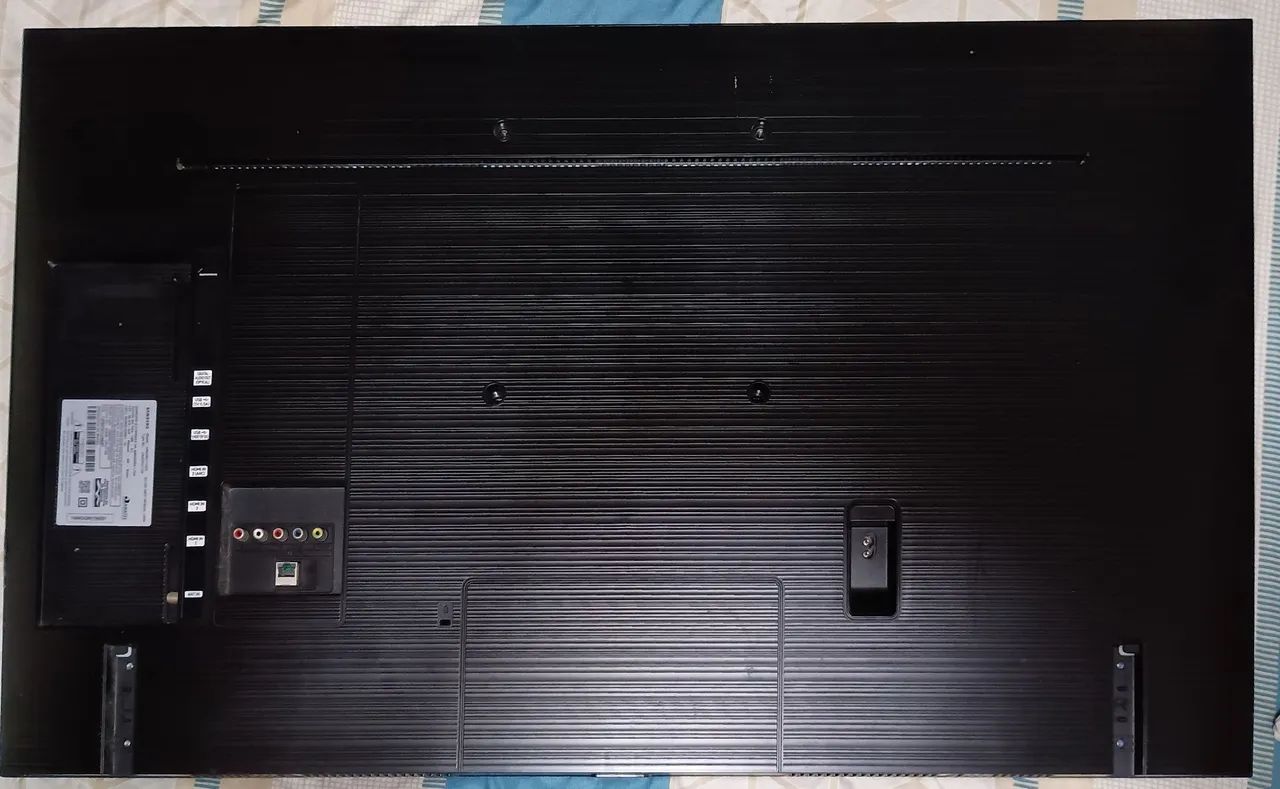 Vendo Smart TV Samsung LED de 43 polegadas 4K Ultra HD  - Foto 3
