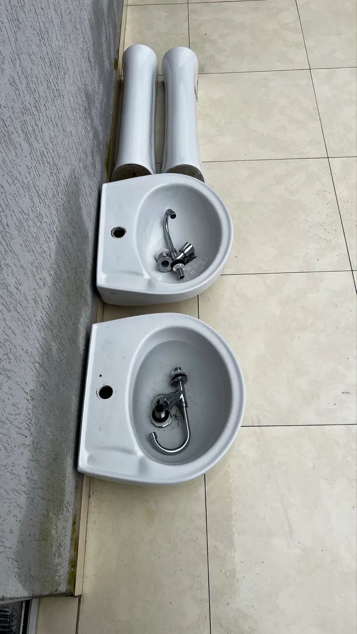 Lavatório com coluna, Logasa