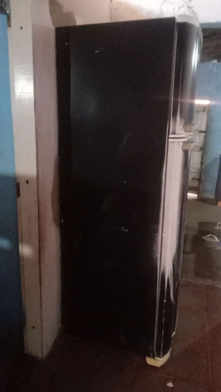 Vendo esta geladeira  - Foto 2