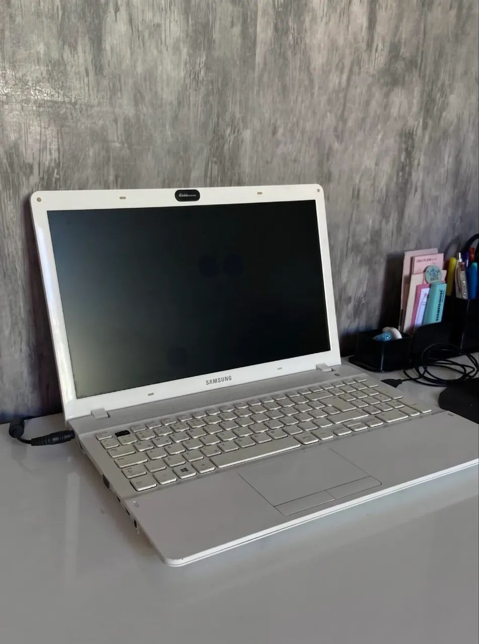 Notebook Samsung NP270E5 branco 
