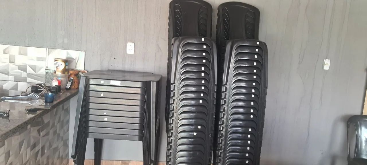 Mesas e cadeiras de plástico  - Foto 2