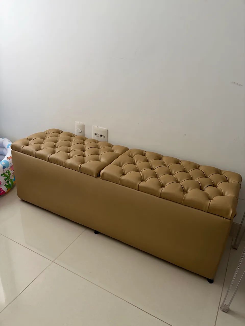 Baú capitonê 