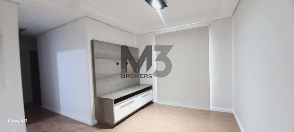 Apartamento para alugar em Campinas, Taquaral, com 3 quartos, com 70 m² - Foto 2