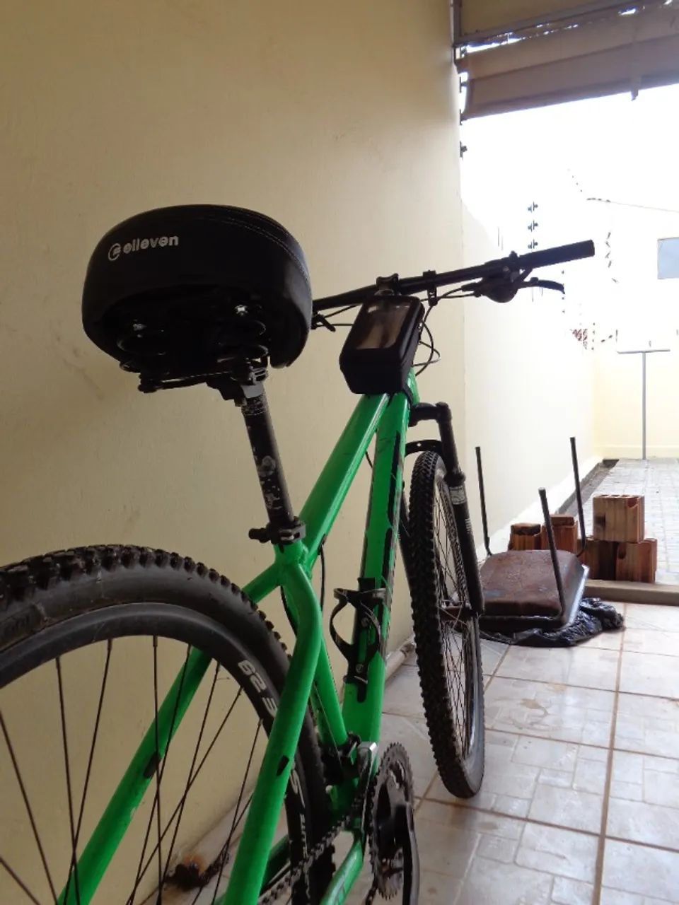 Bicicleta ARO 29 - Semi Nova - Foto 3